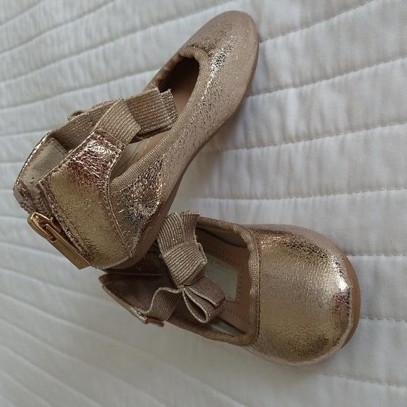 Kenneth Cole Reaction Toddler Girl shoes - Picture 2 of 7